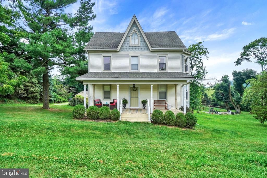 14275 EBAUGH ROAD , STEWARTSTOWN, PA 17363