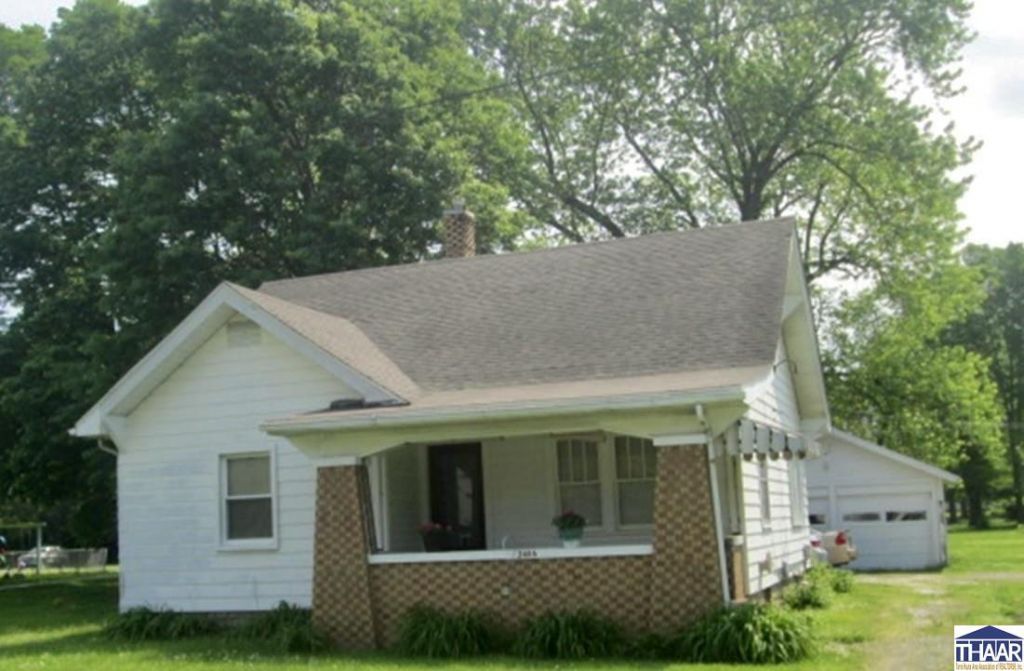 2406 S 25th Street, Terre Haute, IN 47803 Main Photo