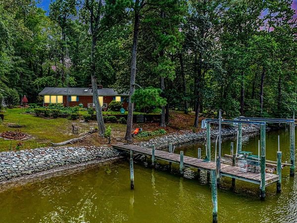 818 Forest Green Road, REEDVILLE, VA 22539