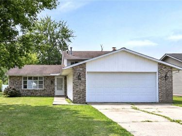 618 State Street, Elyria, OH 44035