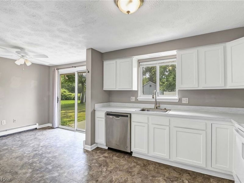 618 State Street , Elyria, OH 44035 Photo 19