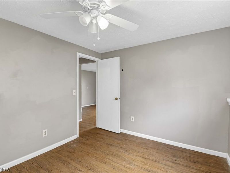 618 State Street , Elyria, OH 44035 Photo 26