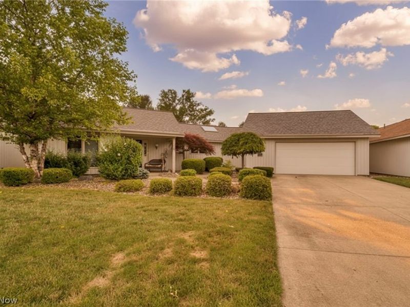 32668 Deerspring Court, North Ridgeville, OH 44039 Photo 2