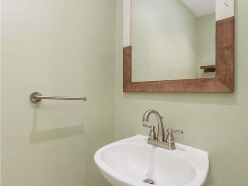 6182 Stafford Drive, North Olmsted, OH 44070 Photo 15