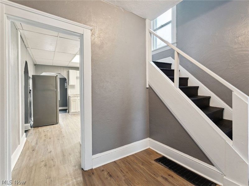 4002 Ardmore Avenue , Cleveland, OH 44109 Photo 11