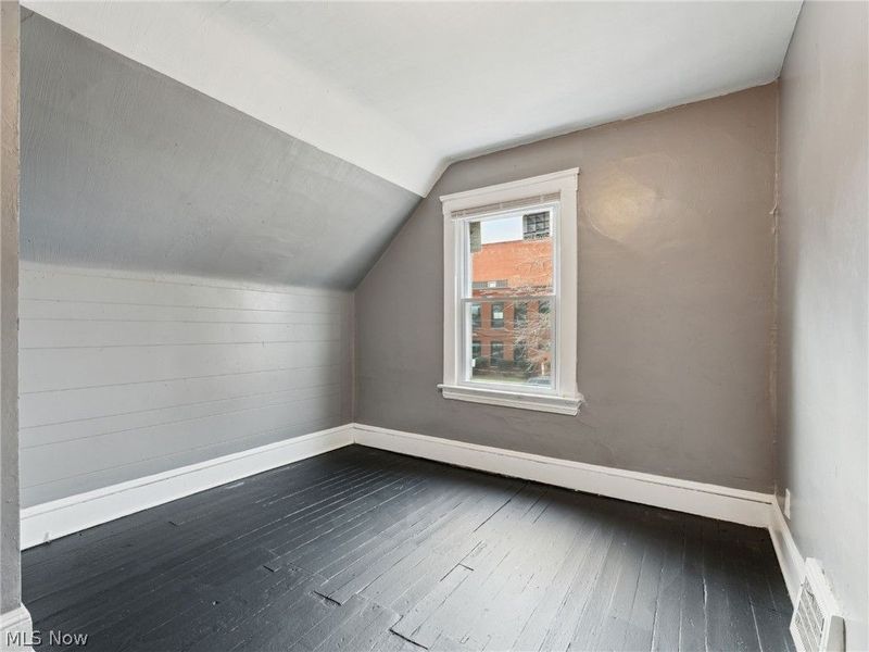 4002 Ardmore Avenue , Cleveland, OH 44109 Photo 14