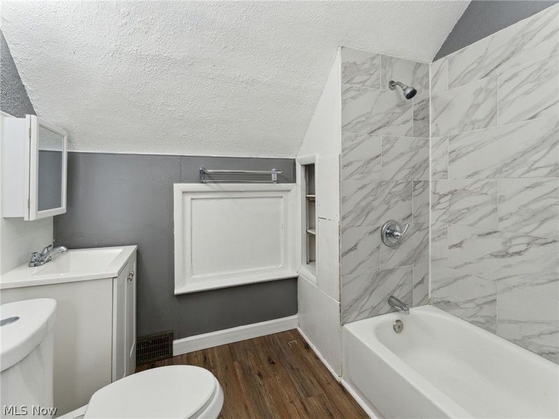 4002 Ardmore Avenue , Cleveland, OH 44109 Photo 18