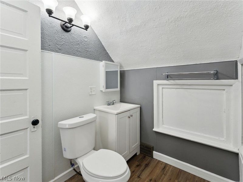 4002 Ardmore Avenue , Cleveland, OH 44109 Photo 19