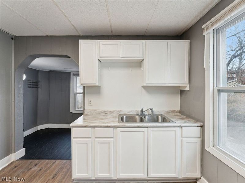 4002 Ardmore Avenue , Cleveland, OH 44109 Photo 28