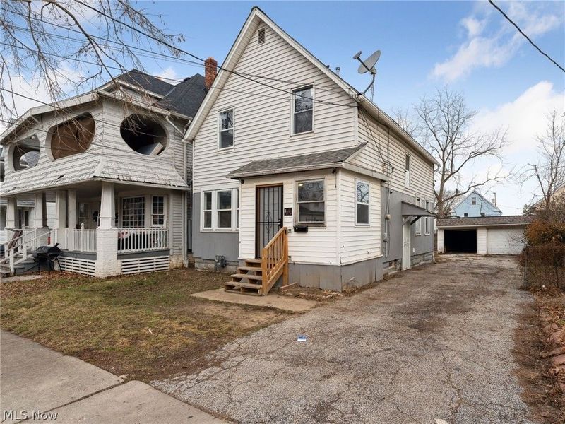 4002 Ardmore Avenue , Cleveland, OH 44109 Photo 3