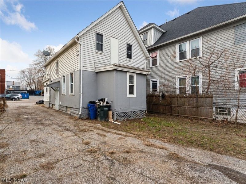 4002 Ardmore Avenue , Cleveland, OH 44109 Photo 4