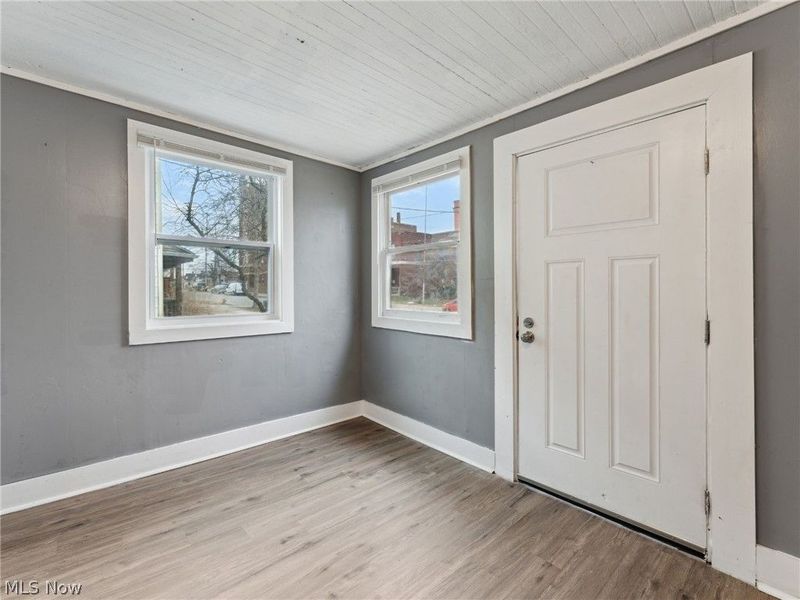 4002 Ardmore Avenue , Cleveland, OH 44109 Photo 8