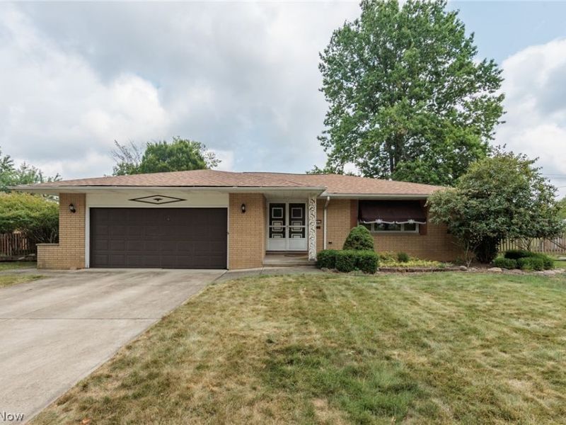9933 Vista Drive, North Royalton, OH 44133 Photo 1