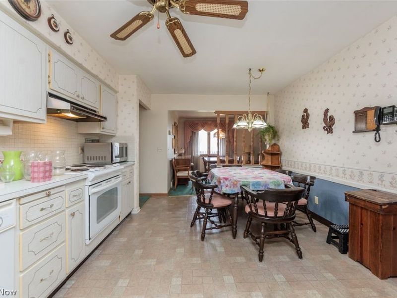 9933 Vista Drive, North Royalton, OH 44133 Photo 17
