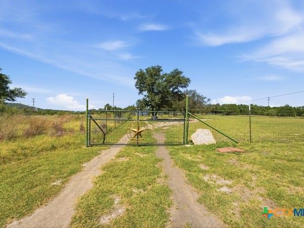2039 Big Divide Road, Copperas Cove, TX 76522