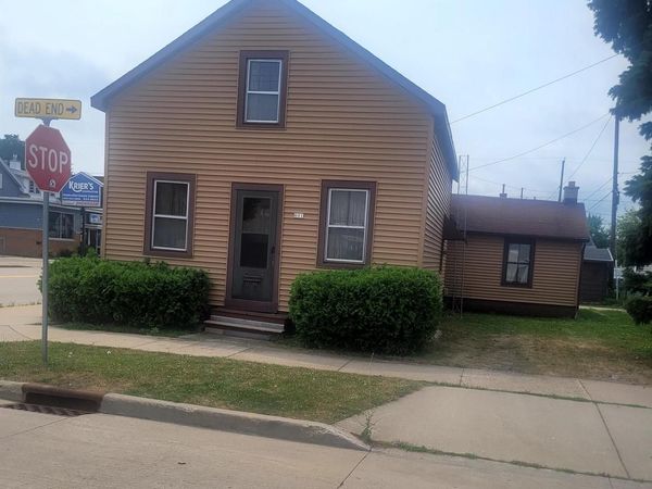 601 W 7TH AVENUE, Oshkosh, WI 54902