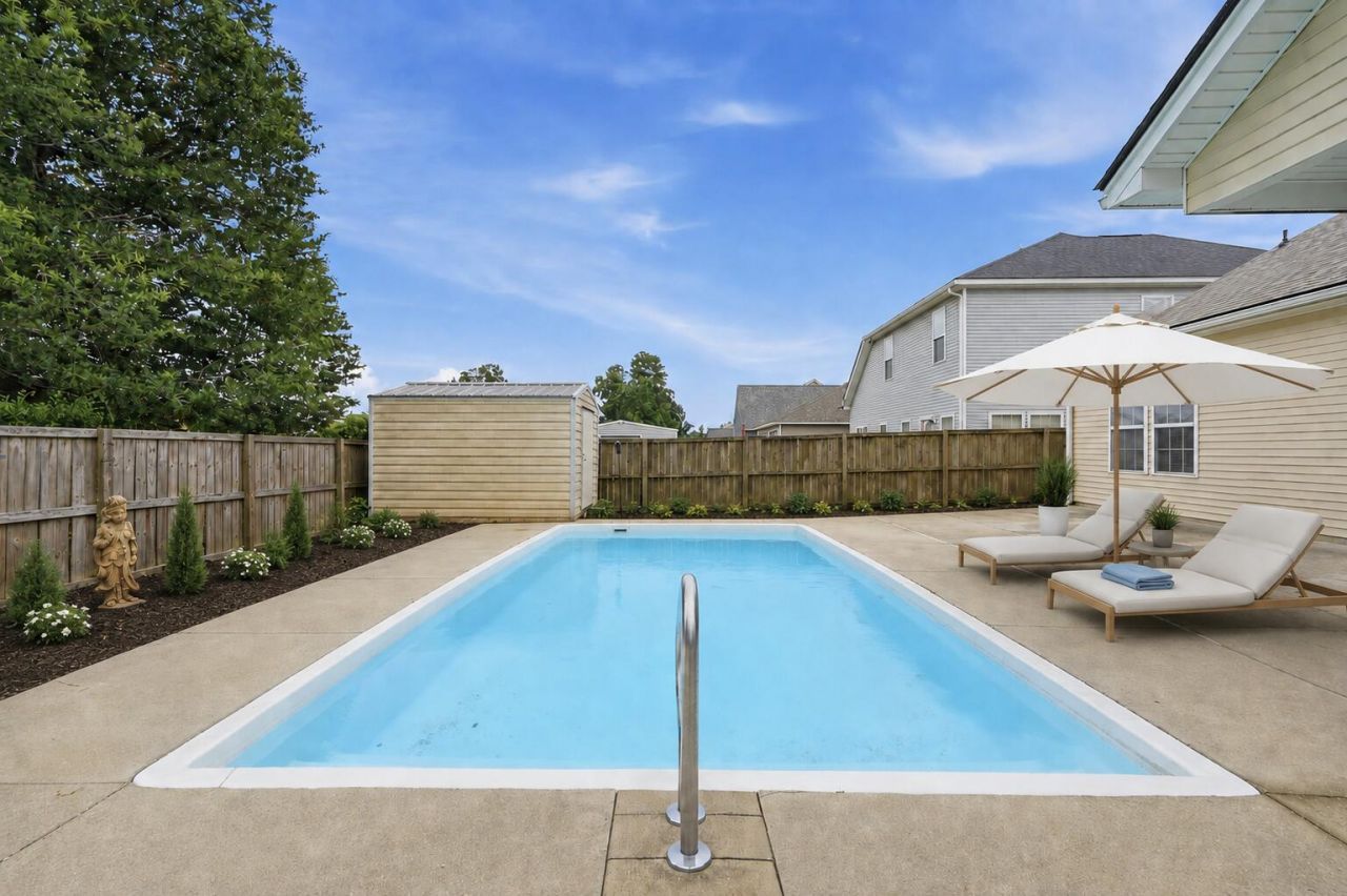 2078 Clipstone Drive Photo 4