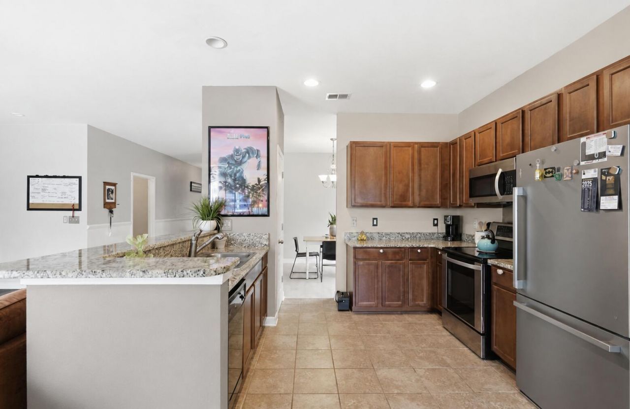 2078 Clipstone Drive Photo 6