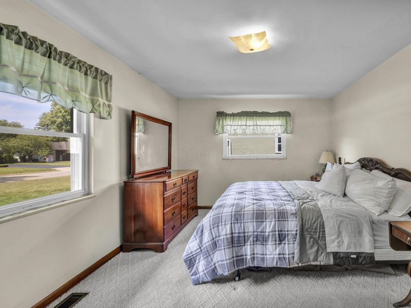 2052 Haviland Road , Columbus, OH 43220 Photo 13