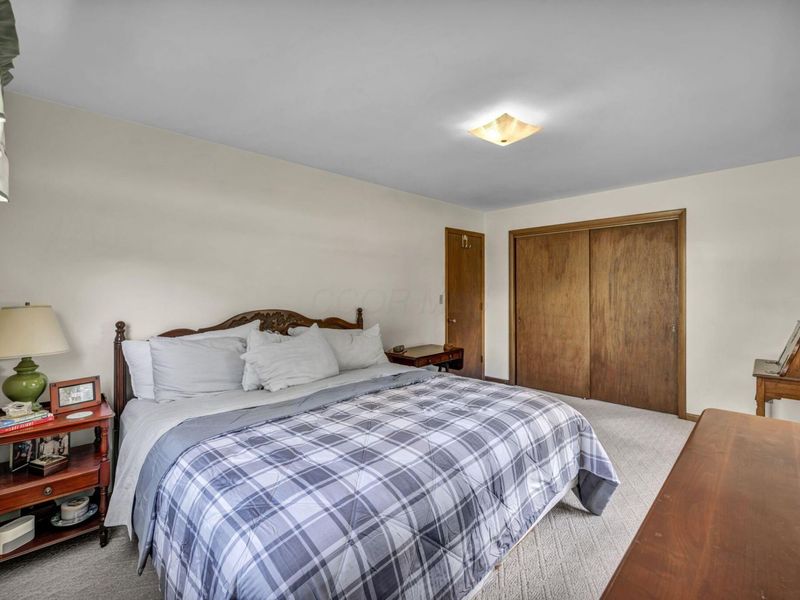 2052 Haviland Road , Columbus, OH 43220 Photo 14