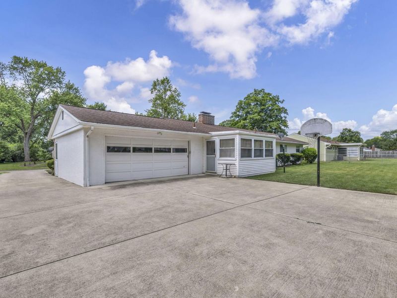 2052 Haviland Road , Columbus, OH 43220 Photo 35