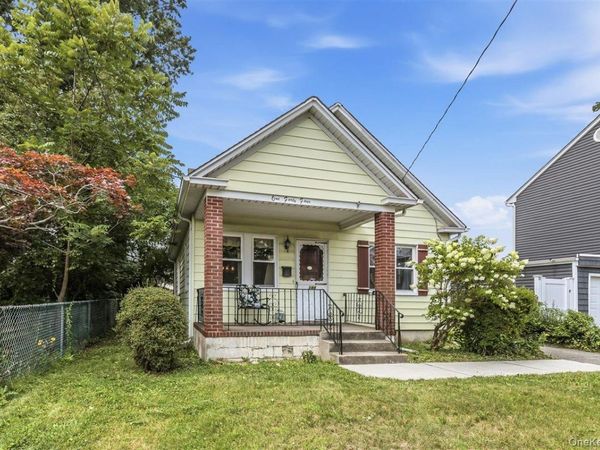 144 Sycamore Street , West Hempstead, NY 11552