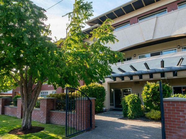 2380 Brethour Ave , Unit #202, Sidney, BC V8L 2A5