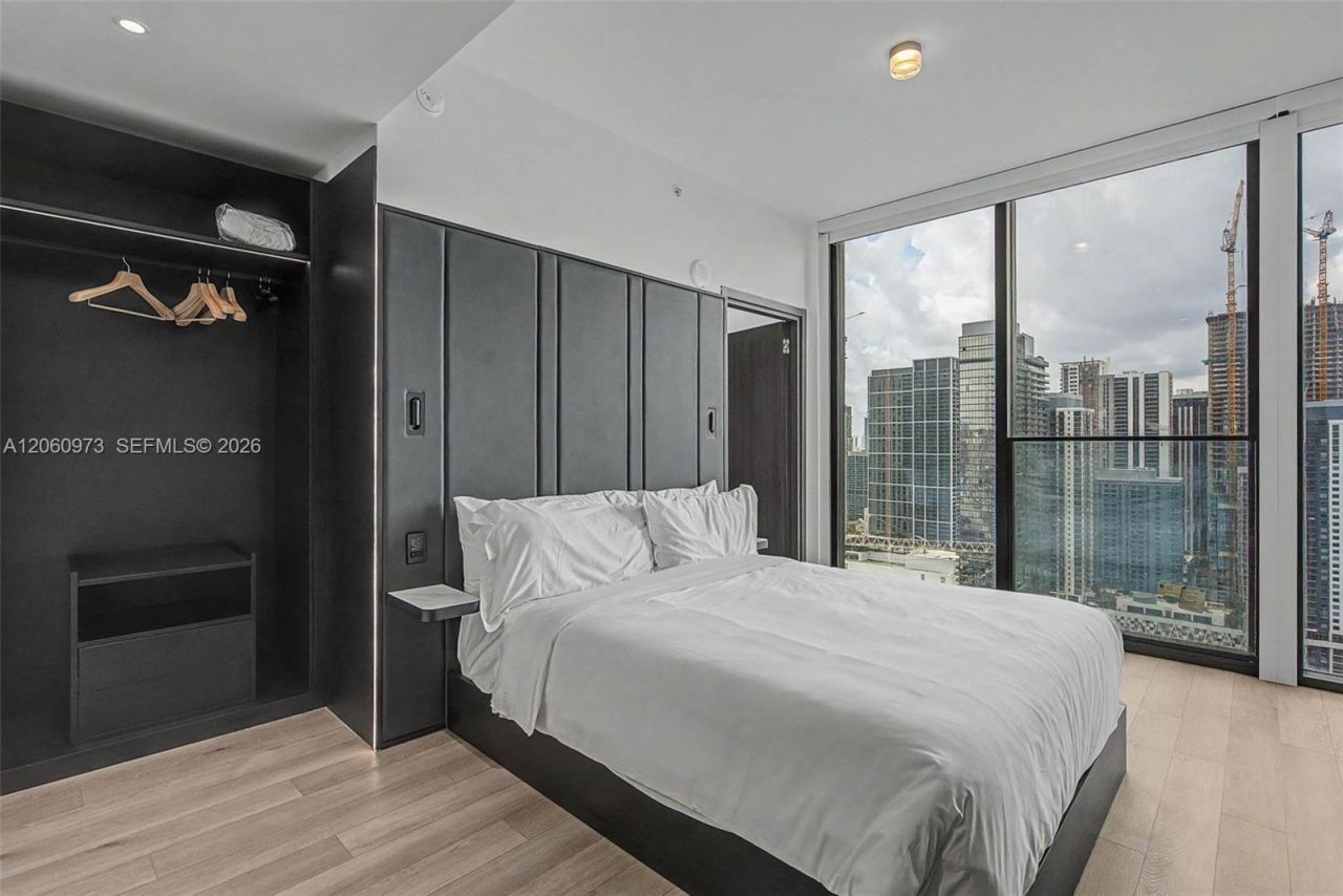 20 NE 11th St, Unit 3808, Miami, FL 33132 Photo