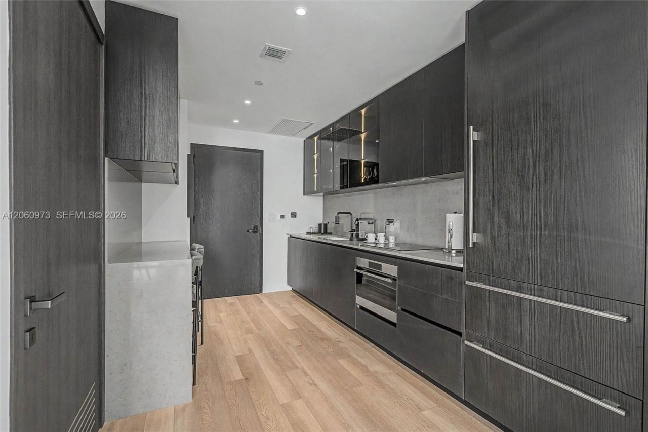 20 NE 11th St, Unit 3808, Miami, FL 33132 Photo