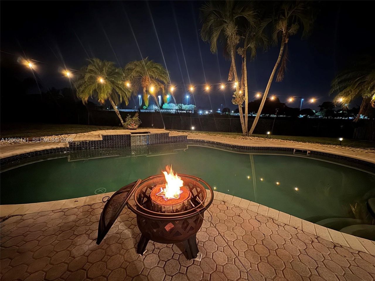 694 SW 168th Way , Pembroke Pines, FL 33027 Photo