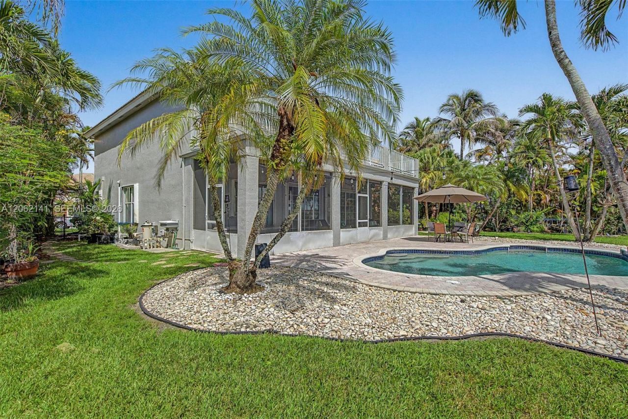 694 SW 168th Way , Pembroke Pines, FL 33027 Photo