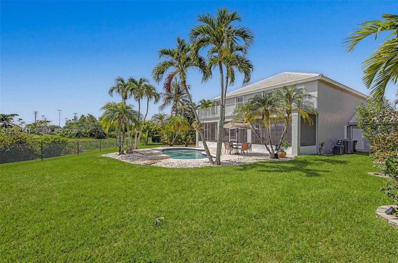 694 SW 168th Way , Pembroke Pines, FL 33027 Photo