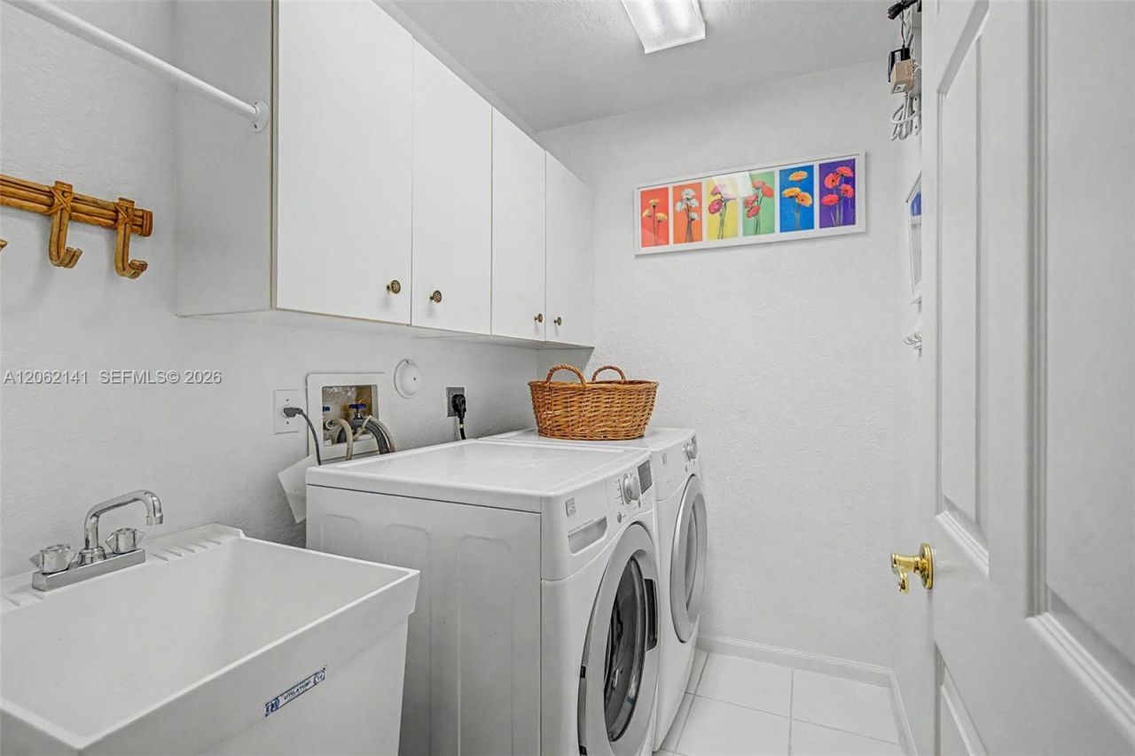 694 SW 168th Way , Pembroke Pines, FL 33027 Photo