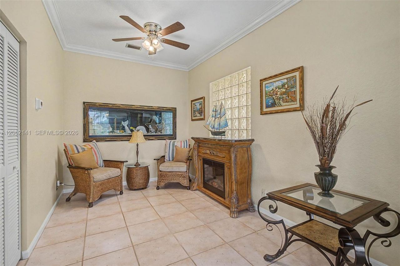 694 SW 168th Way , Pembroke Pines, FL 33027 Photo