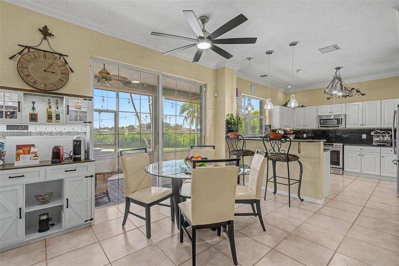694 SW 168th Way , Pembroke Pines, FL 33027 Photo