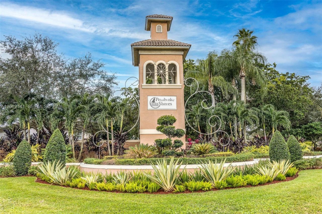 694 SW 168th Way , Pembroke Pines, FL 33027 Photo