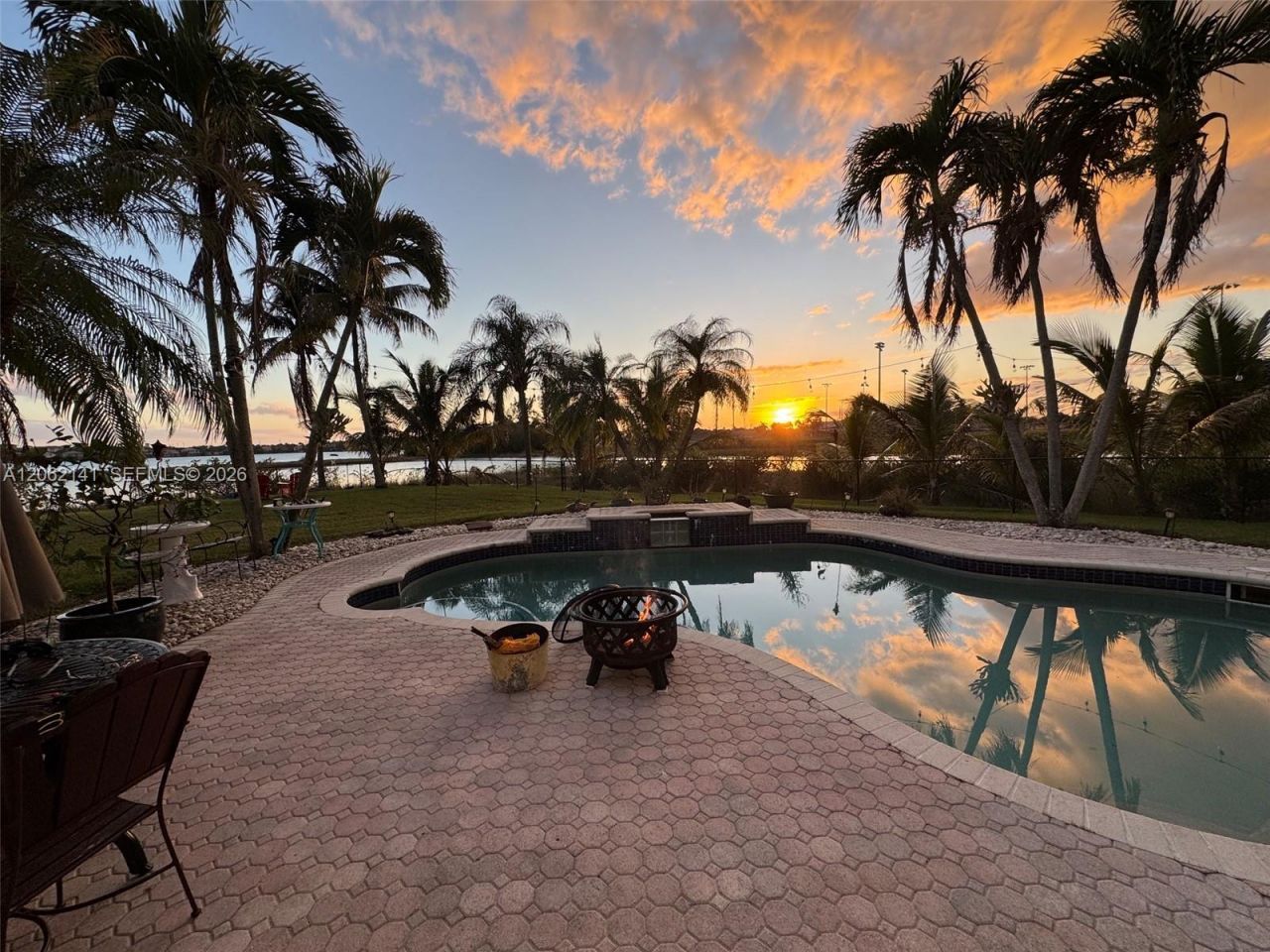 694 SW 168th Way , Pembroke Pines, FL 33027 Photo