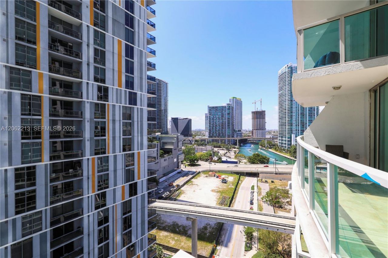 41 SE 5th St , Unit 906, Miami, FL 33131 Photo
