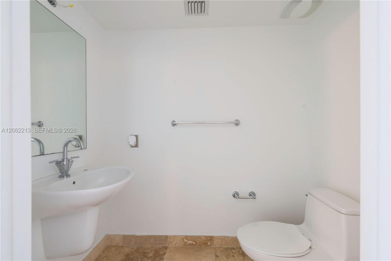 41 SE 5th St , Unit 906, Miami, FL 33131 Photo