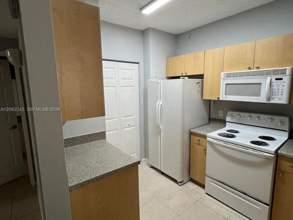 8020 N Nob Hill Rd , Unit 102, Tamarac, FL 33321