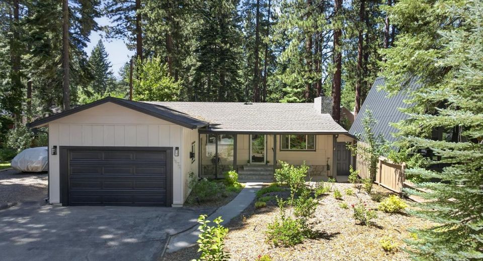 1875 10th Street, South Lake Tahoe, CA 96150 Photo