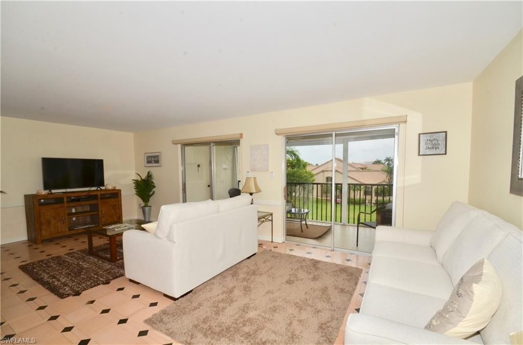 555 Park Shore Dr , Unit B-309, Naples, FL 34103 Photo