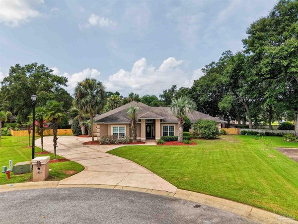 3026 Killarney Dr, Pace, FL 32571