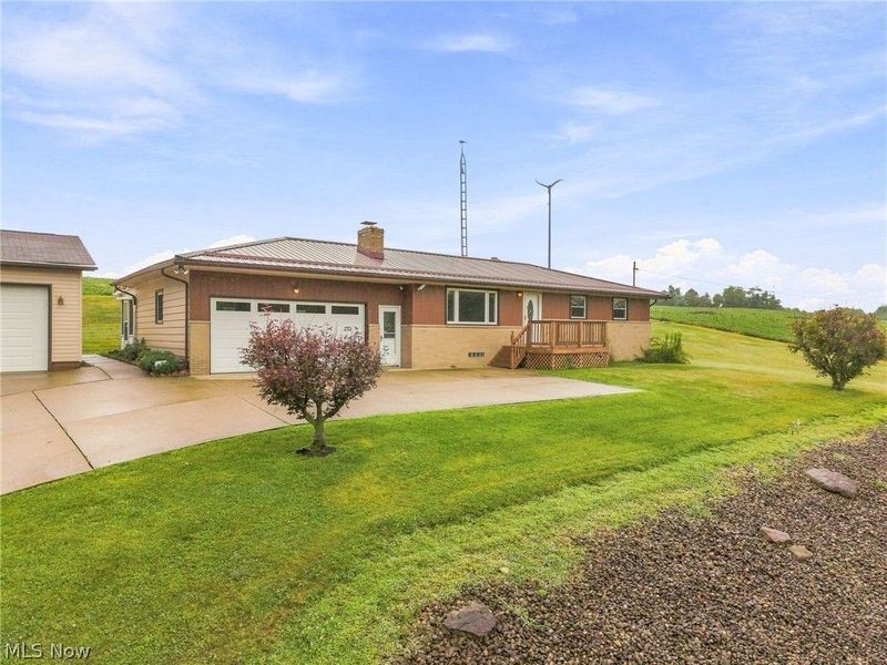 26142 US Route 30, East Rochester, OH 44625 Photo 3
