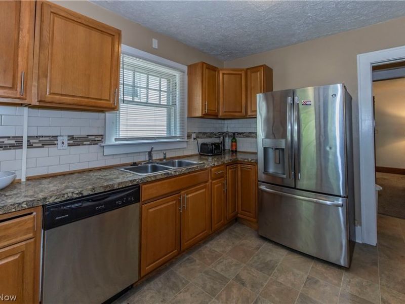 273 S Portage Path, Akron, OH 44302 Photo 15