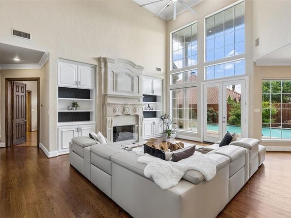 5315 Ambergate Lane, Dallas, TX 75287