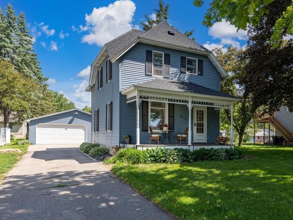 210 W Summit Avenue, Ellsworth, WI 54011