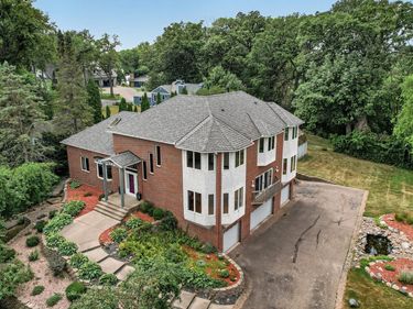 2300 Bantas Point Road , Wayzata, MN 55391