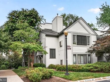 2316 HUNTERS RUN DRIVE, RESTON, VA 20191