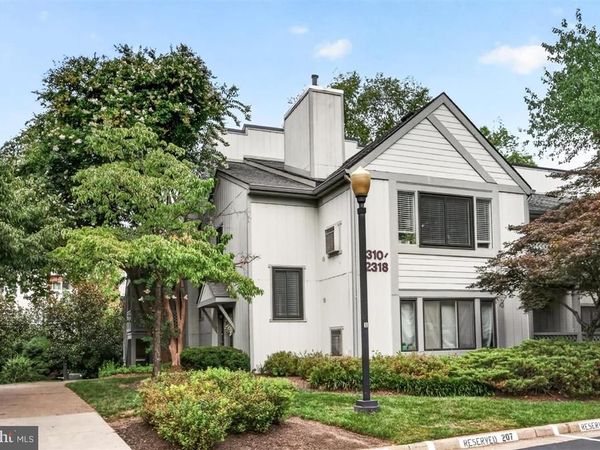 2316 HUNTERS RUN DRIVE , RESTON, VA 20191